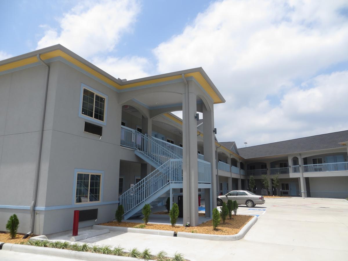 Haven Inn & Suites Willowbrook (Adults Only) Houston Exterior foto